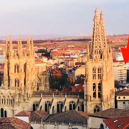 Viendo La Catedral Desde Plaza Vega Apartment Burgos Exterior photo